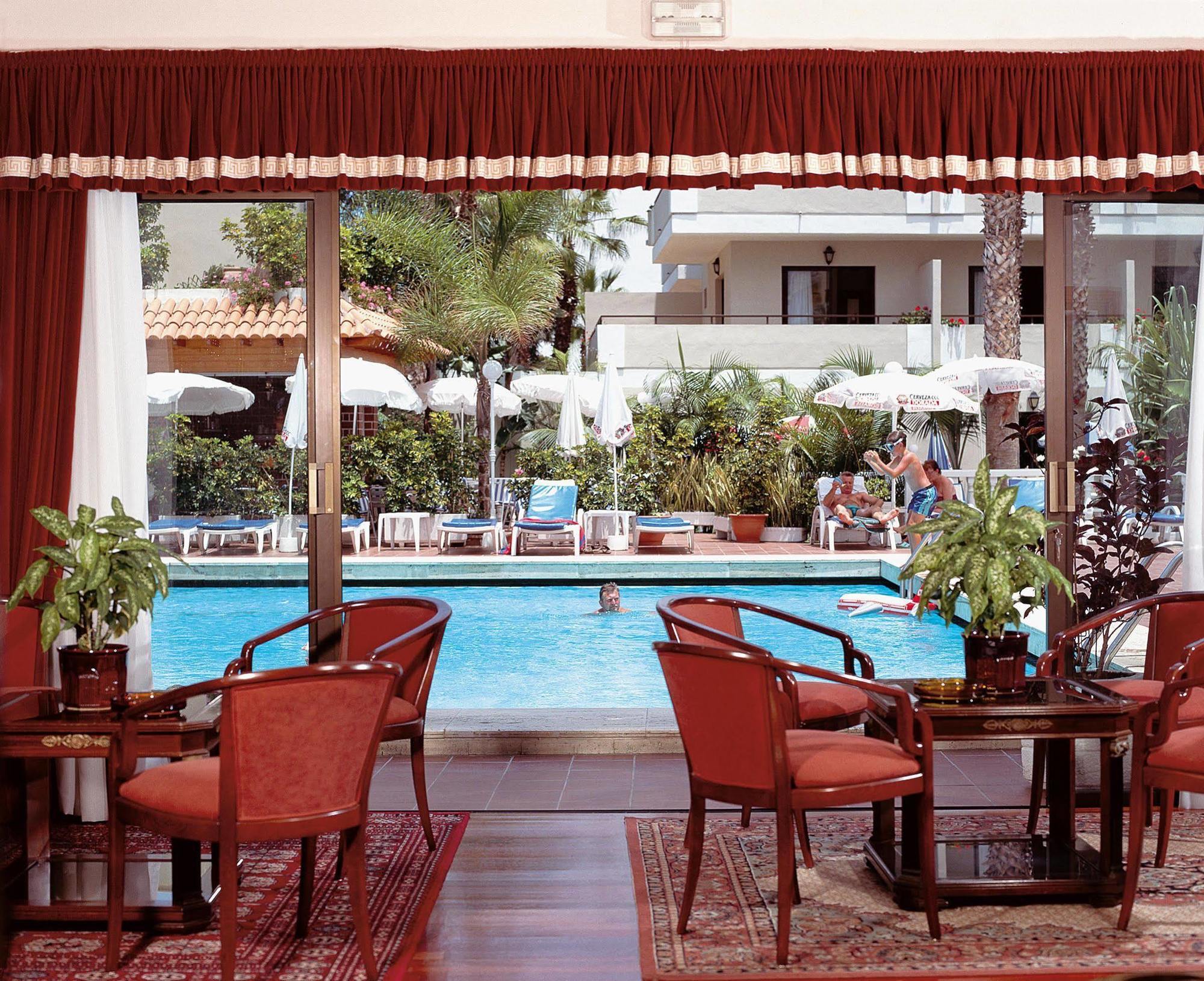 Hotel Don Manolito Пуэрто-де-ла-Крус Экстерьер фото